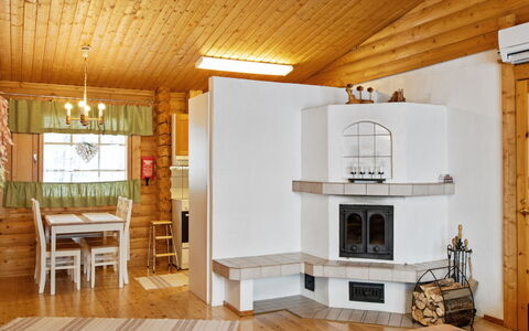 Millantupa: Wood, Interior Design, Flooring, Furniture, Ceiling, Floor, Room, Living Room, Cottage, Wood Stain