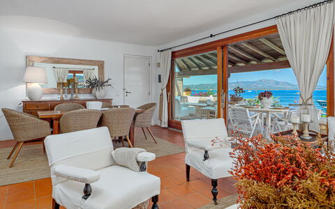 Residenza Rudalza: Furniture, Chair, Resort, Flowerpot, Sea, Houseplant, Outdoor Furniture, Balcony, Shade, Hotel