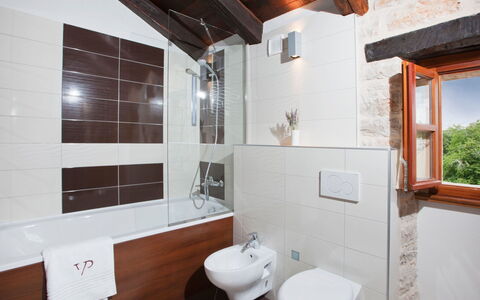 Poropati: Plumbing Fixture, Flooring, Interior Design, Floor, Bathroom, Tap, Sink, Plumbing, Ceiling, Home