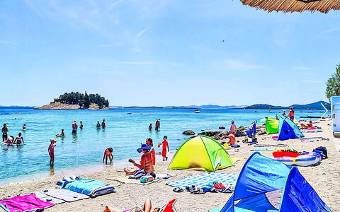 Ma-La: Body Of Water, Beach, Recreation, Vacation, Coastal And Oceanic Landforms, Sea, Fun, Leisure, Summer, Coast