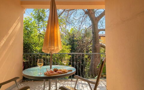 Papaia: Sea, Resort, Swimming Pool, Hotel, Balcony, Seaside Resort, Resort Town, Villa, Beach, Handrail
