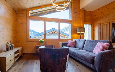 Pearl 1. Og Süd-West: Mountain Range, Valley, Alps, Ridge, Summit, Headquarters
