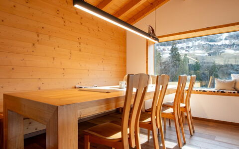 Pearl 1. Og Süd-West: Mountain Range, Valley, Alps, Ridge, Summit, Headquarters