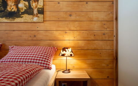 Pearl 1. Og Süd-West: Mountain Range, Valley, Alps, Ridge, Summit, Headquarters