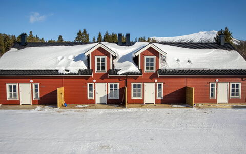 Svanhågna Gård: Wood, Cottage, Home, House, Roof, Siding, Winter, Snow, Freezing, Slope