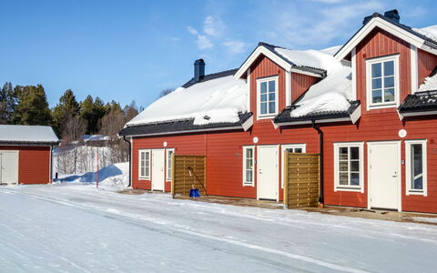 Svanhågna Gård: Wood, Cottage, Home, House, Roof, Siding, Winter, Snow, Freezing, Slope