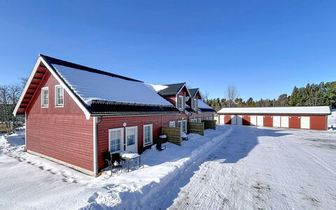 Svanhågna Gård: Wood, Cottage, Home, House, Roof, Siding, Winter, Snow, Freezing, Slope