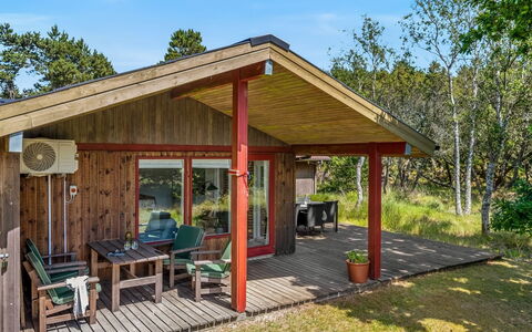 Leonor - 1.8Km from the Sea: Home, Roof, House, Door, Cottage, Shade, Garden, Groundcover, Porch, Yard