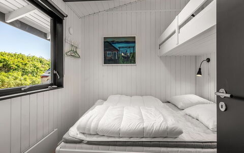 Gertina - 100M from the Sea: Bedroom, Bed, Bed Sheet, Bedding, Bed Frame, Ceiling, Linens, Bunk Bed, Pillow, Throw Pillow