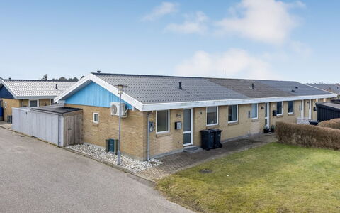 Heida - 1.5Km from the Sea: Architecture, Roof, Shade, Daylighting, Siding