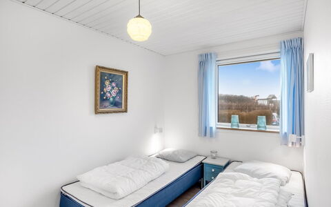 Heida - 1.5Km from the Sea: Bedroom, Bed, Bedding, Bed Sheet, Bed Frame, Mattress, Daylighting, Hotel, Freezing, Dormitory