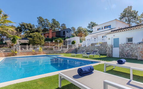 Abie: Blue, Swimming Pool, Resort, Landscaping, Leisure Centre, Hotel, Villa