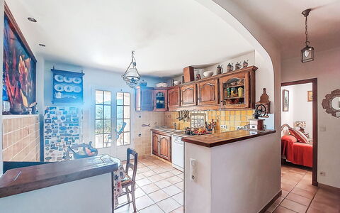 L'Argentière: Furniture, Interior Design, Flooring, Wood, Ceiling, Floor, Kitchen, Countertop, Chair, Table