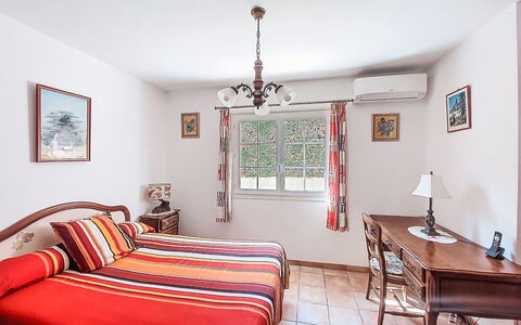 L'Argentière: Furniture, Interior Design, Bed, Flooring, Bedroom, Floor, Room, Ceiling, Bed Sheet, Bedding