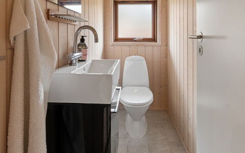 Heike - 650M from the Sea: Flooring, Plumbing Fixture, Wall, Bathroom, Floor, Wood, Toilet Seat, Interior Design, Sink, Bathroom Sink