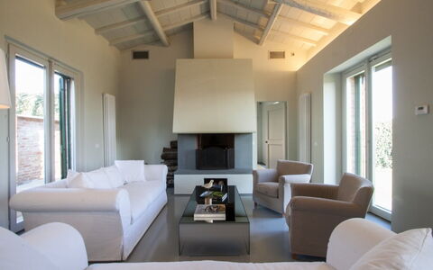 Loft Borgo Syrah: Furniture, Interior Design, Flooring, Floor, Ceiling, Home, Couch, Living Room, Room, Lighting