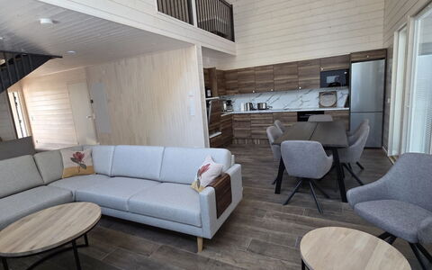 Villa Lumo: Apartment, Balcony, Condominium, Hotel, Shade