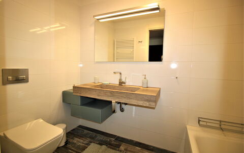 Bellavista Dimora Storica Vista Lago: Bathroom Sink, Bathroom, Plumbing Fixture, Sink, Interior Design, Flooring, Tap, Mirror, Floor, Plumbing