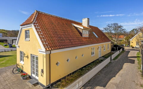 Etje - 650M from the Sea: Furniture, Wood, Interior Design, Flooring, Floor, Chair, Room, Ceiling, Living Room, Apartment