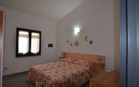 Appartamento Nina, Ac, Wifi: Bed, Interior Design, Furniture, Bedroom, Wall, Floor, Wood, Room, Flooring, Bed Sheet