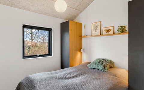 Anttoni - 350M from the Sea: Wall, Interior Design, Wood, Ceiling, Bedroom, Flooring, Room, Floor, Bed, Lighting