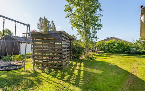 Stefana - from the Sea: Grass, Garden, Shrub, Land Lot, Lawn, Shade, Backyard, Groundcover, Yard