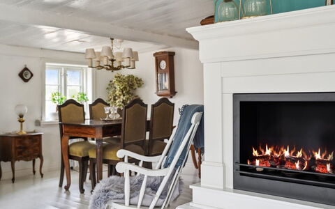 Jule - 1.5Km from the Sea: Hearth, Interior Design, Furniture, Flooring, Wood Flooring, Living Room, Floor, Hardwood, Fireplace, Natural Material