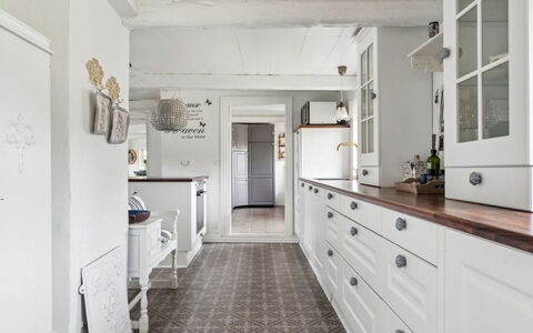Jule - 1.5Km from the Sea: Flooring, Cabinetry, Interior Design, Wood, Kitchen, Floor, Countertop, Drawer, Ceiling, Home