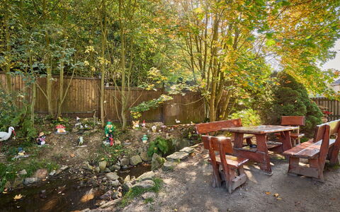 Roubenka U Potoka: Leaf, Nature, Vegetation, Landscape, Shrub, Garden, Plant Community, Spring, Outdoor Furniture