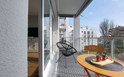 Le Colibri: Wood, Apartment, Interior Design, Furniture, Floor, Home, Balcony, Glass, Chair, Condominium