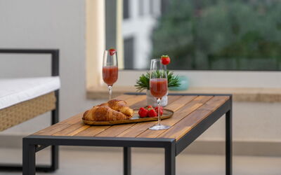 Accommodation:&nbsp;Mediterranee Oliva 104.3