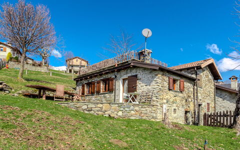 Baita Santina: Apartment, Condominium, Winter, Mountain Village, Snow