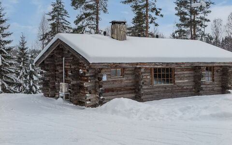 Kelosyväri 13: Wood, Cottage, House, Home, Door, Hardwood, Garden Buildings, Wood Stain, Log Cabin, Plank