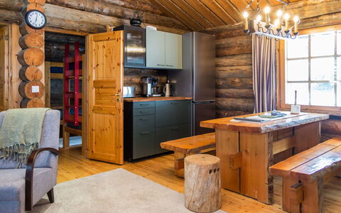 Kelosyväri 13: Wood, Cottage, House, Home, Door, Hardwood, Garden Buildings, Wood Stain, Log Cabin, Plank