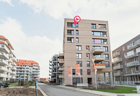 Parkville: Building, Residential Area, Apartment, Neighbourhood, Condominium, Public Space, Urban Design, Human Settlement, Mixed-Use