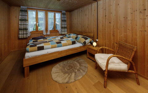 Haus Margrittli: Furniture, Wood, Interior Design, Flooring, Floor, Bedroom, Room, Wood Stain, Hardwood, Bed