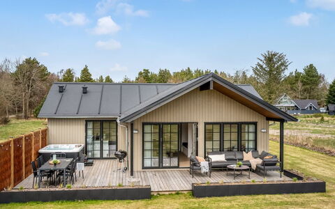 Emin - 2.8Km from the Sea: Furniture, Wood, Interior Design, Flooring, Floor, Chair, Room, Ceiling, Living Room, Apartment