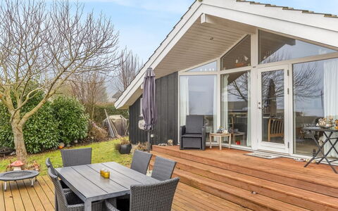 Gro - 250M from the Sea: Wood, Roof, Home, House, Architecture, Siding, Land Lot, Cottage, Shed, Garden Buildings