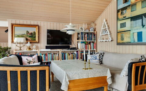 Gro - 250M from the Sea: Wood, Roof, Home, House, Architecture, Siding, Land Lot, Cottage, Shed, Garden Buildings