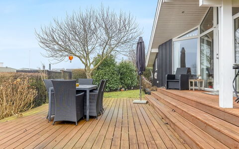 Gro - 250M from the Sea: Wood, Roof, Home, House, Architecture, Siding, Land Lot, Cottage, Shed, Garden Buildings
