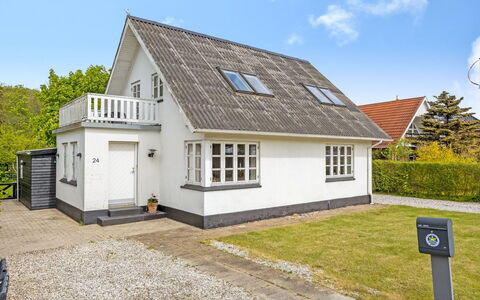 Seved - 440M from the Sea: Apartment, Shade, Balcony, Chair, Fence, Outdoor Furniture, Aluminium, Artificial Turf