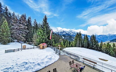 Navis 604: Snow, Mountainous Landforms, Tree, Winter, Mountain, Mountain Range, Hill Station, Glacial Landform, Highland, Landscape