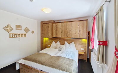 Accommodation:&nbsp;Naviser Hütte 604.2
