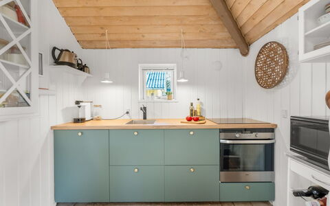 Holmsten - 250M to the Fjord: Kitchen, Wood, Flooring, Interior Design, Countertop, Cabinetry, Ceiling, Kitchen Appliance, Furniture, Major Appliance
