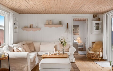 Nikica - from the Sea: Furniture, Interior Design, Flooring, Couch, Floor, Wood, Ceiling, Room, Living Room, Lighting