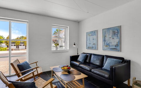 Alwina - 900M from the Sea: Wall, Flooring, Interior Design, Wood, Floor, Furniture, Ceiling, Wood Flooring, Couch, Living Room