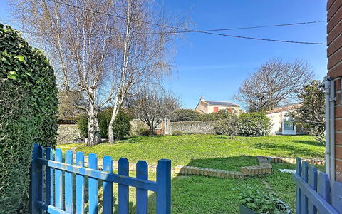L'Escapade: Blue, Shrub, Garden, Home, Fence, Lawn, Spring, Home Fencing, Backyard