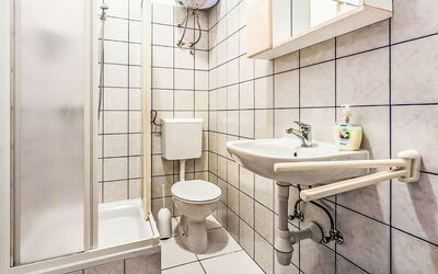 Accommodation:&nbsp;Deleut 151.2