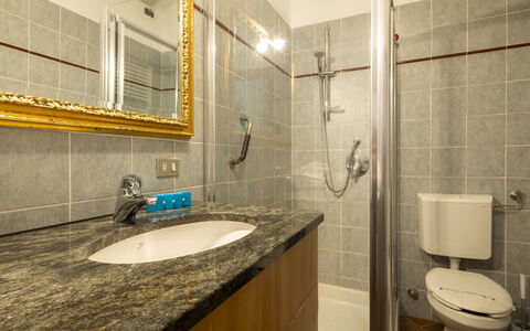 Leonard Lake: Bathroom Sink, Bathroom, Plumbing Fixture, Sink, Wall, Interior Design, Flooring, Tap, Mirror, Floor