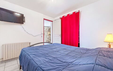 Gite de la Chapelle: Bedroom, Bed, Floor, Flooring, Interior Design, Bed Sheet, Furniture, Bedding, Room, Home